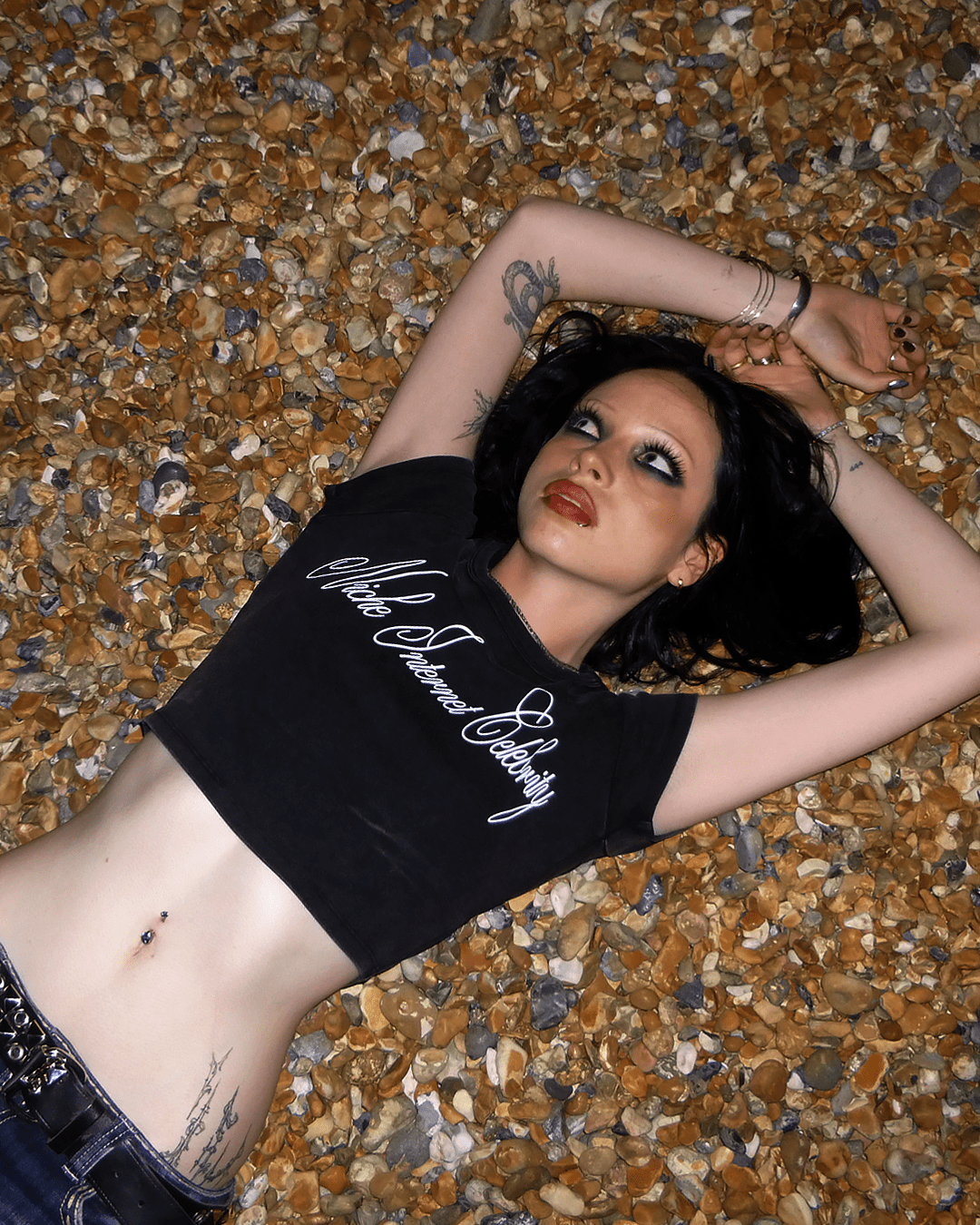 NICHE INTERNET CELEBRITY CROP TOP - Veritas